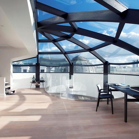 בריסל Triplex Penthouse In The City Center מראה חיצוני תמונה