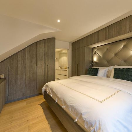בריסל Triplex Penthouse In The City Center מראה חיצוני תמונה