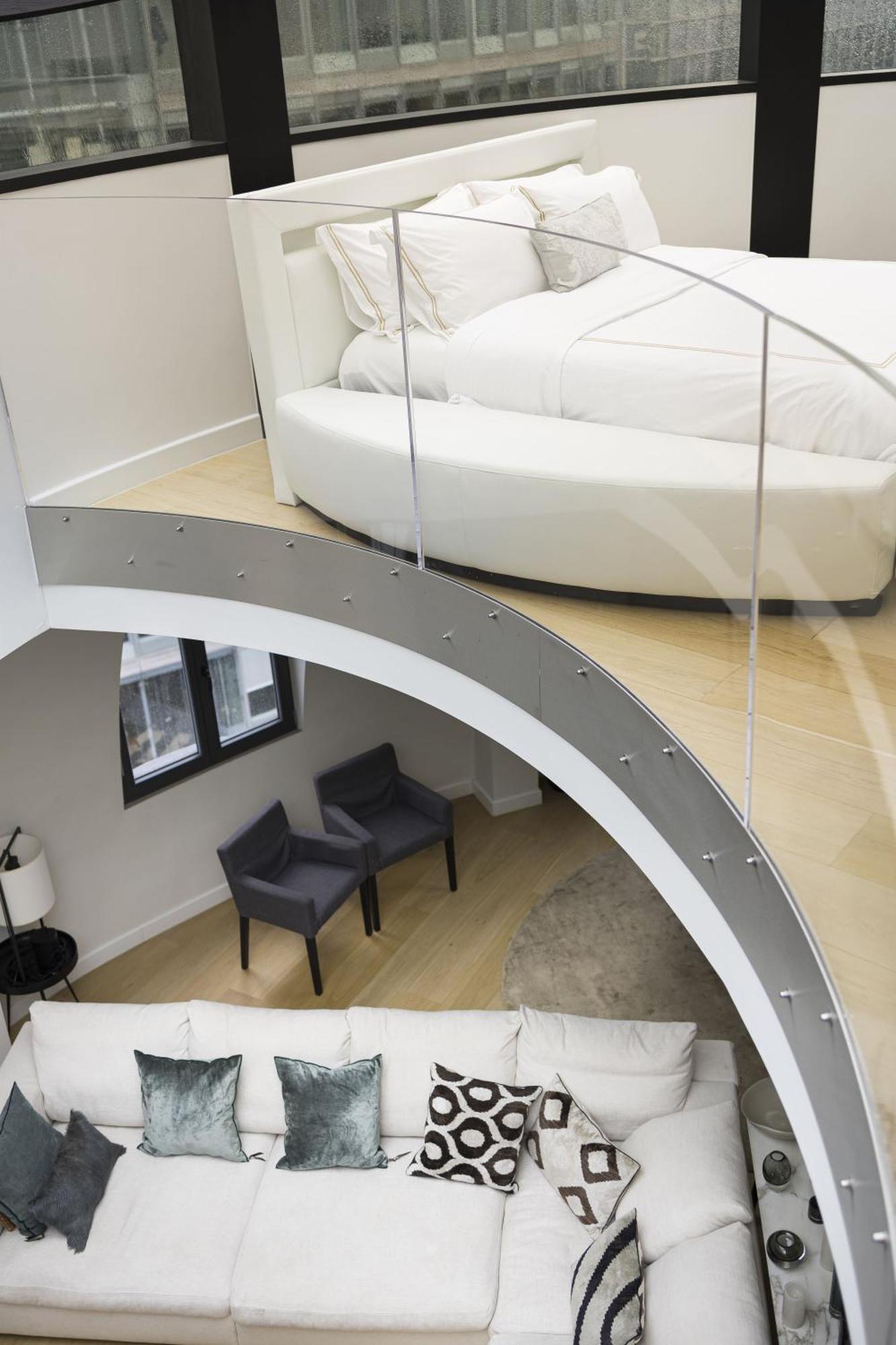 בריסל Triplex Penthouse In The City Center מראה חיצוני תמונה