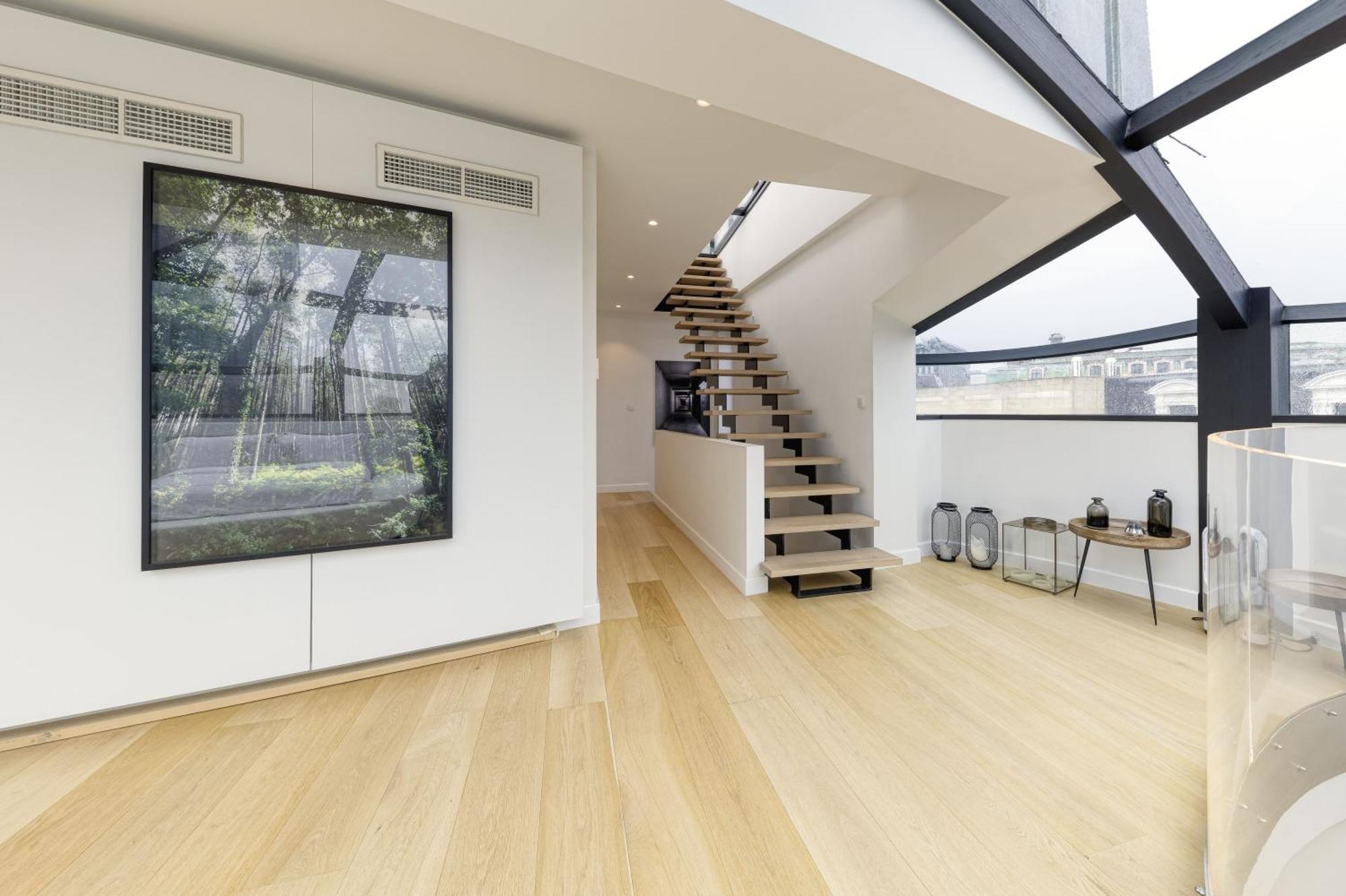 בריסל Triplex Penthouse In The City Center מראה חיצוני תמונה